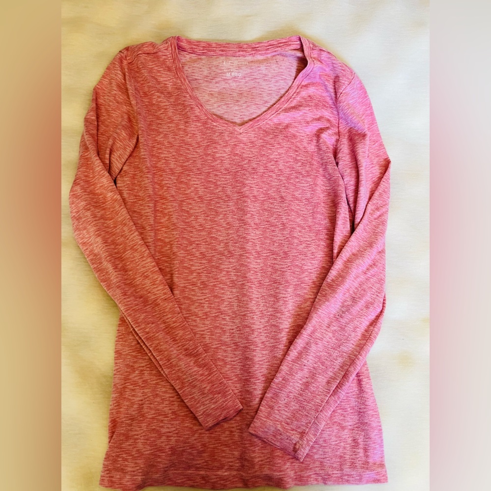 🐥2/$20 Ll bean size medium top AS IS